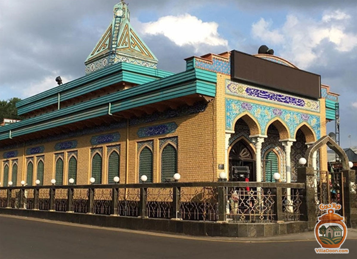 بقعه دانای علی یک مکان مذهبی با معماری زیبا و فضایی معنوی، یکی از جاذبه‌های فرهنگی و زیارتی محبوب در رشت به شمار می آید