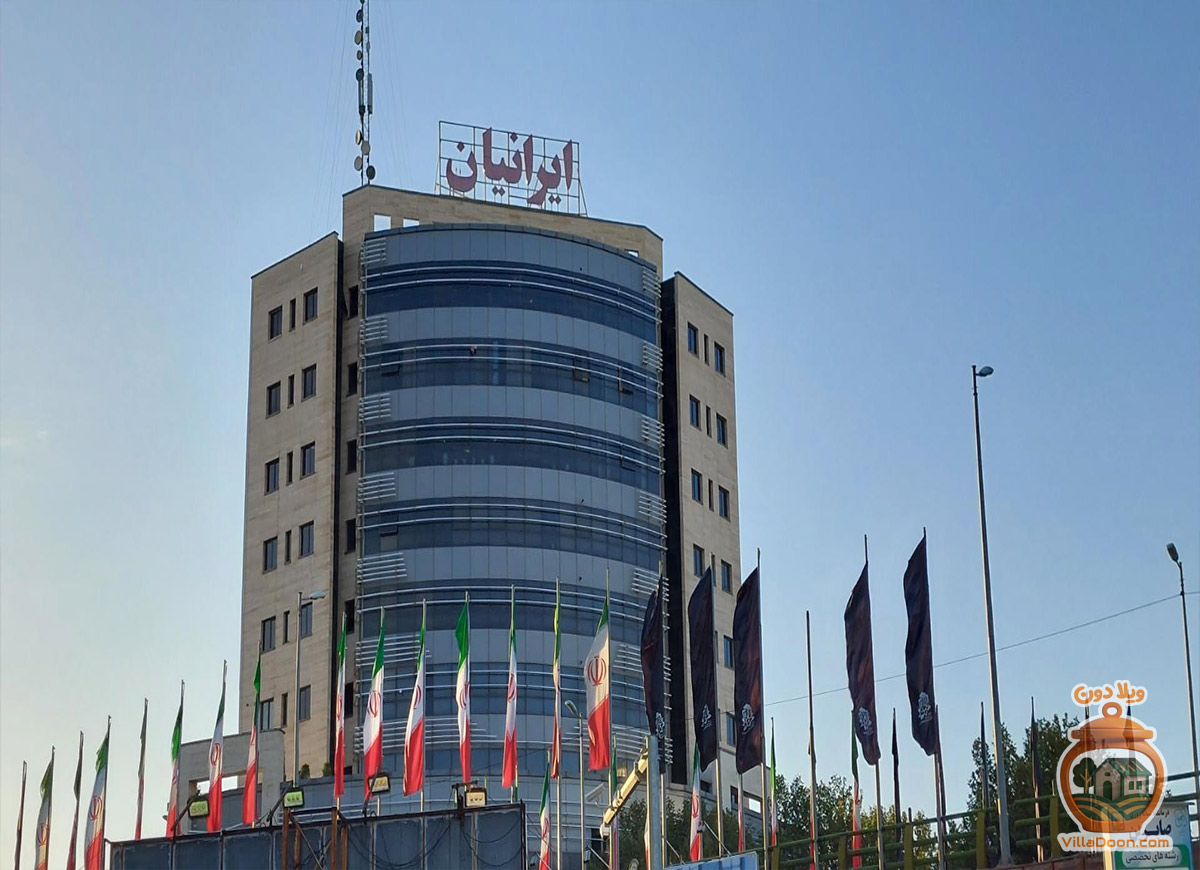 مرکز خرید ایرانیان رشت مدرن‌ترین مرکز خرید گلسار با برندهای لوکس، پارکینگ طبقاتی و کافه با ویوی عالی