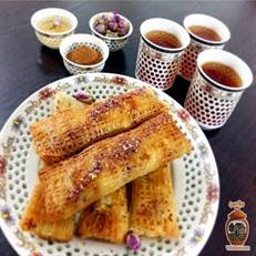 رشته خشکار رشت: شیرینی ترد سنتی گیلان با طعم هل و گردو. طرز تهیه خانگی + بهترین فروشگاه‌های رشت. سوغات خوشمزه شمال!