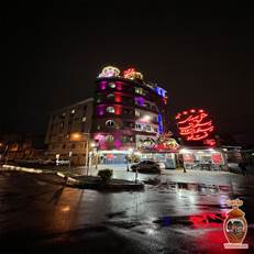 اقامت راحت و مقرون‌به‌صرفه در هتل آپارتمان صبوری رشت با دسترسی عالی به مرکز شهر و جاذبه‌ها؛ مناسب برای سفرهای خانوادگی و کاری.