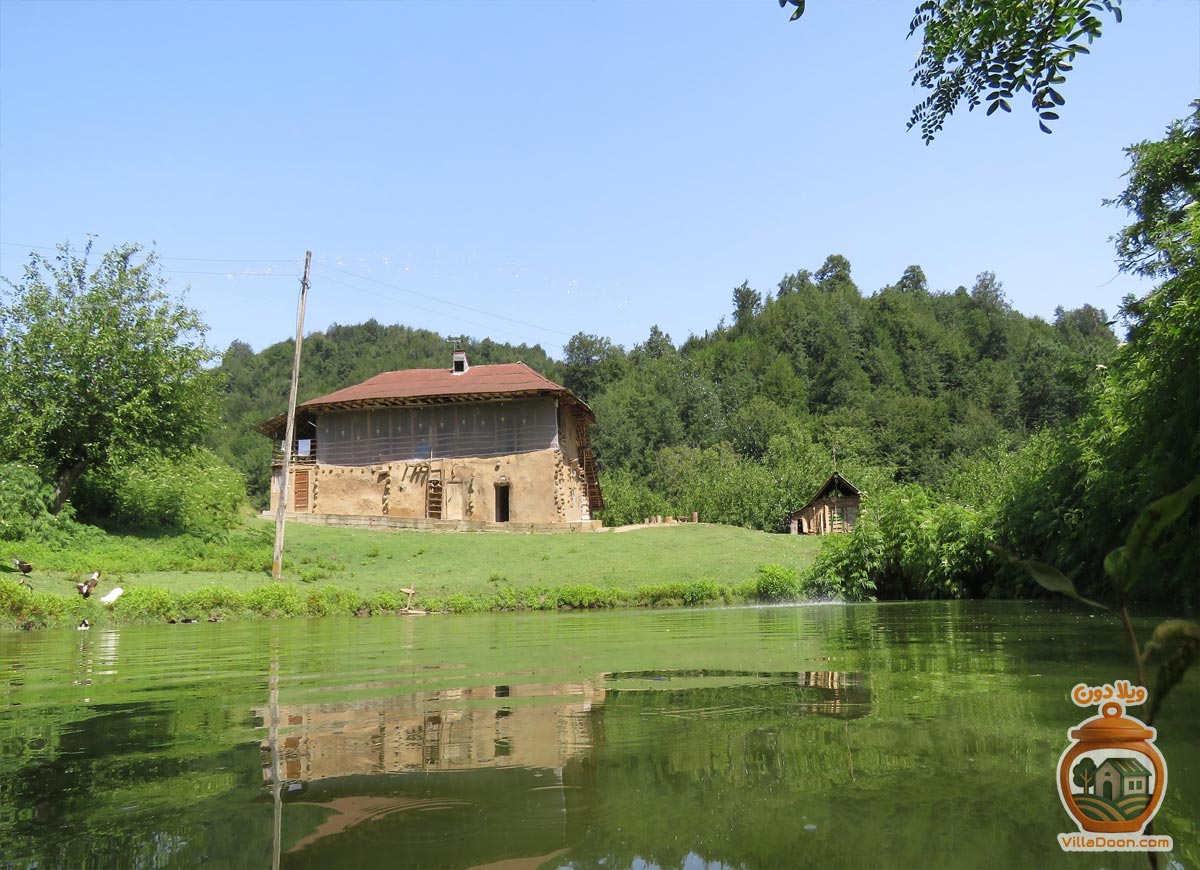 تجربه زندگی روستایی در اقامتگاه بوم‌گردی پیله بابا کچا؛ لذت اقامت در خانه‌ای سنتی با غذاهای محلی گیلان و چشم‌انداز جنگلی بکر در نزدیکی رشت.