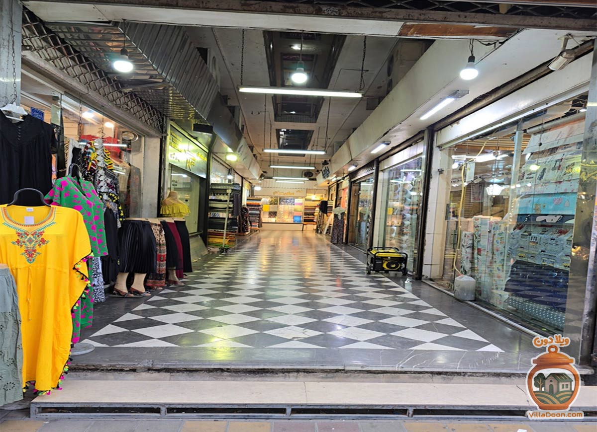 پاساژ کویتی رشت، مرکز خرید قدیمی با محصولات متنوع از پوشاک تا لوازم خانگی. اطلاعات آدرس، ساعت کاری و دیدگاه کاربران.

