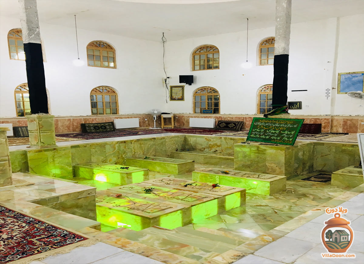 بقعه دوازده تن لنگرود، آرامگاه سادات کیایی با معماری چشمگیر گیلانی و نقاشی‌های تاریخی کربلایی در روستای ملاط.